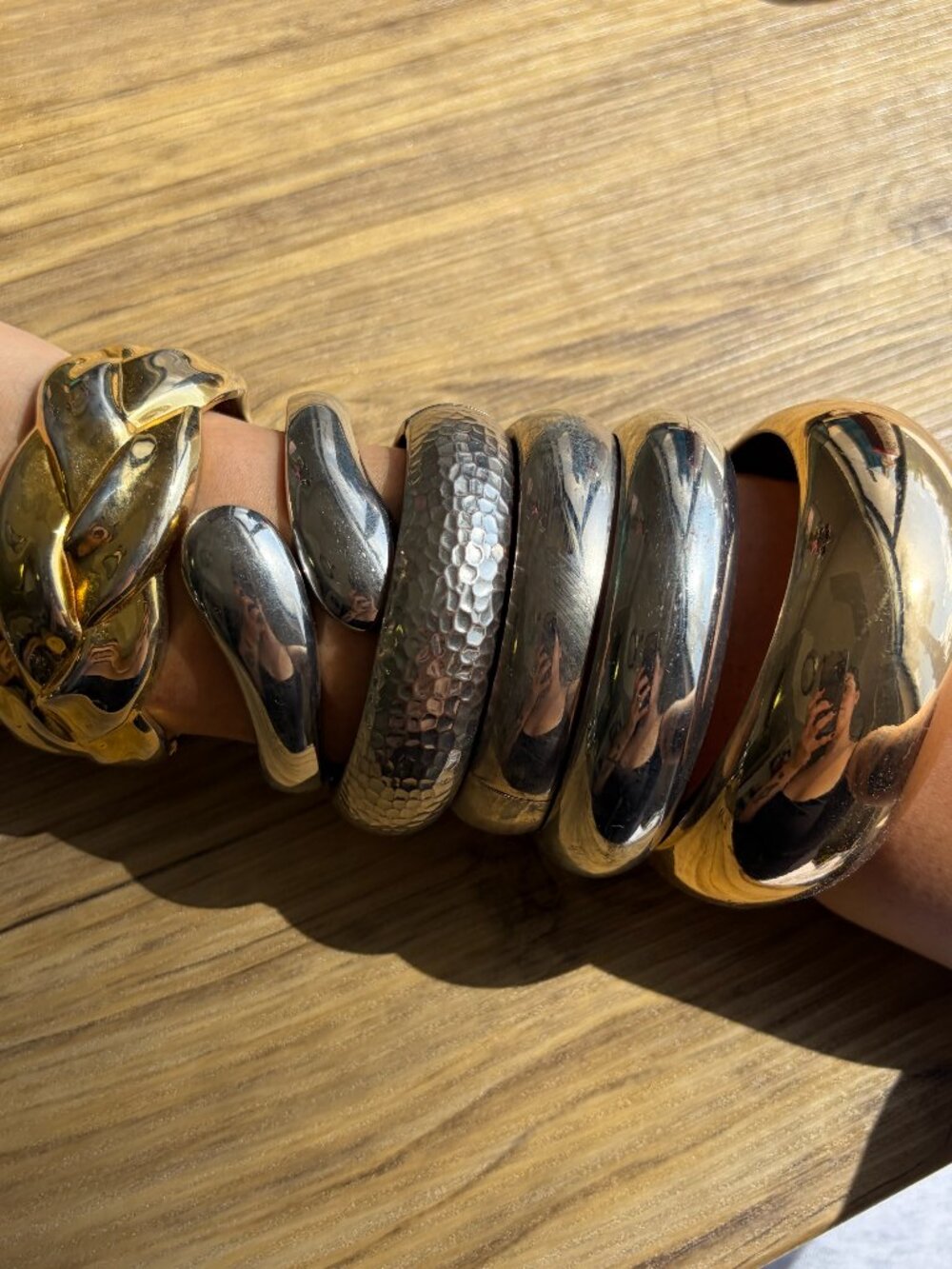 set of like 25 gold and silver fashion bangles thick and thin moving need gone